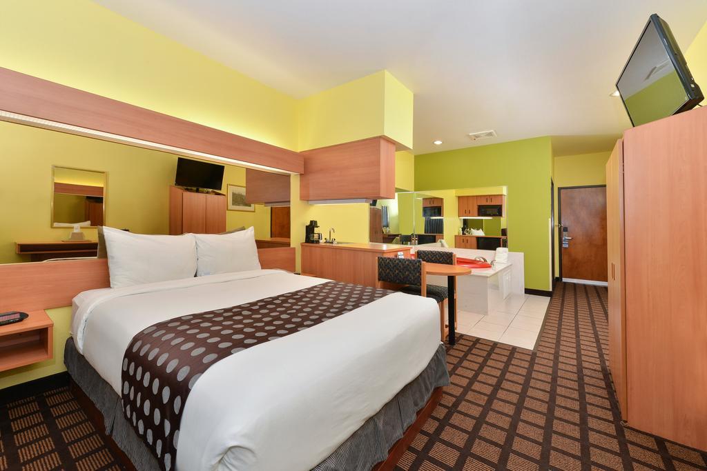 Hotel Microtel & By Wyndham Ft. Worth North/at Fossil 3*